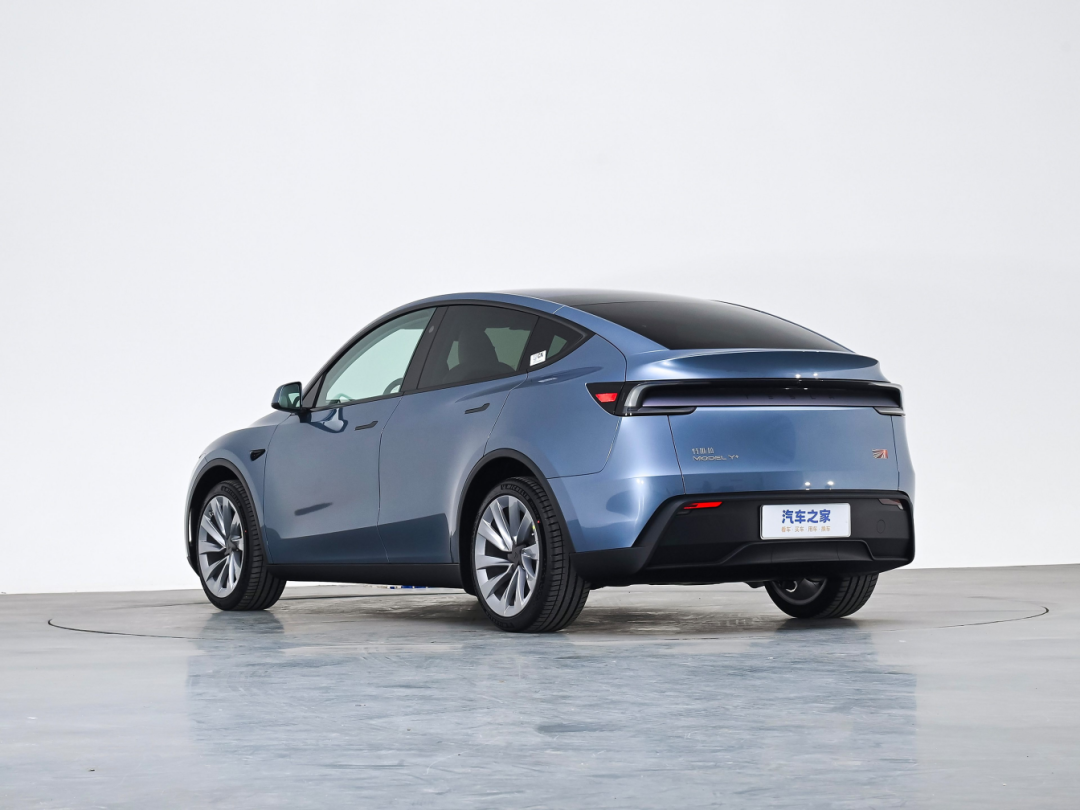 New Tesla Model Y Launches with Starting Price of 263,500 Yuan, Maximum Range Upped to 719 km