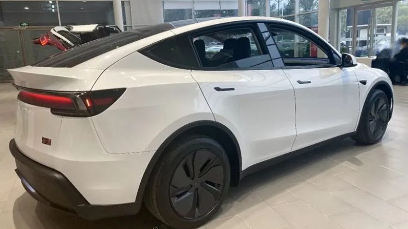 Here it Comes! Tesla’s Updated Model Y Arrives at the Store, Significant Upgrades, and Over 100,000 Orders in 10 Days