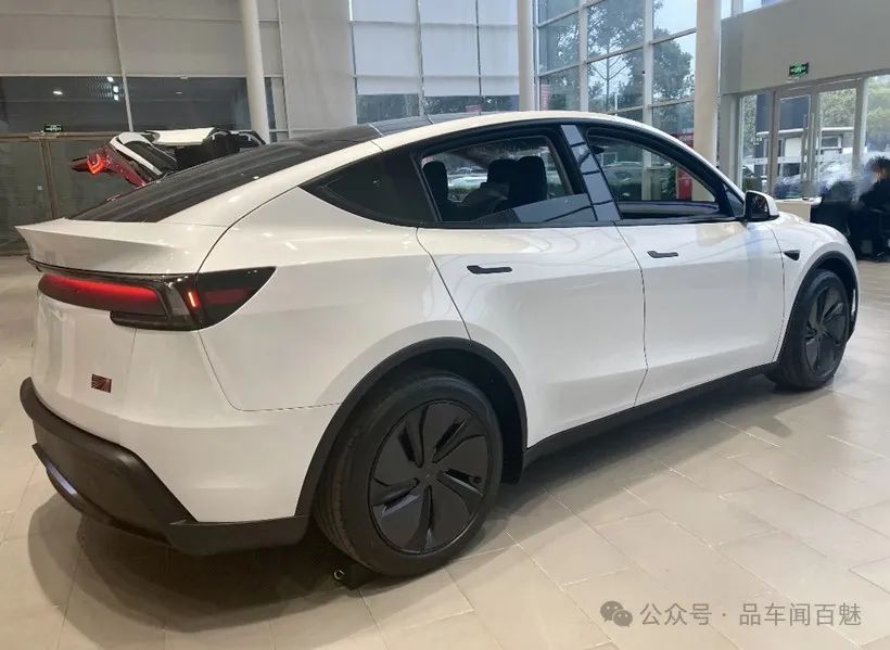 Here it Comes! Tesla’s Updated Model Y Arrives at the Store, Significant Upgrades, and Over 100,000 Orders in 10 Days