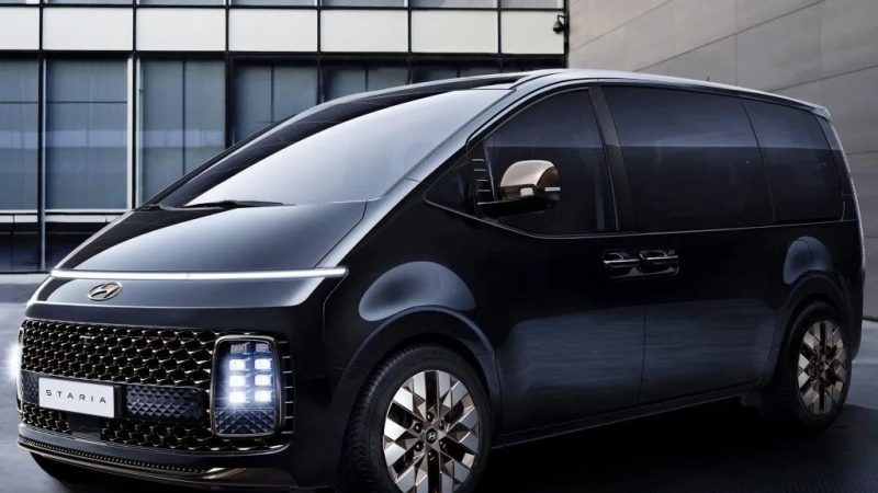 New Modern Electric MPV Unveiled: A Futuristic Design Featuring Sliding Doors and Flexible Seating Arrangements for 7, 8, or 9 Passengers