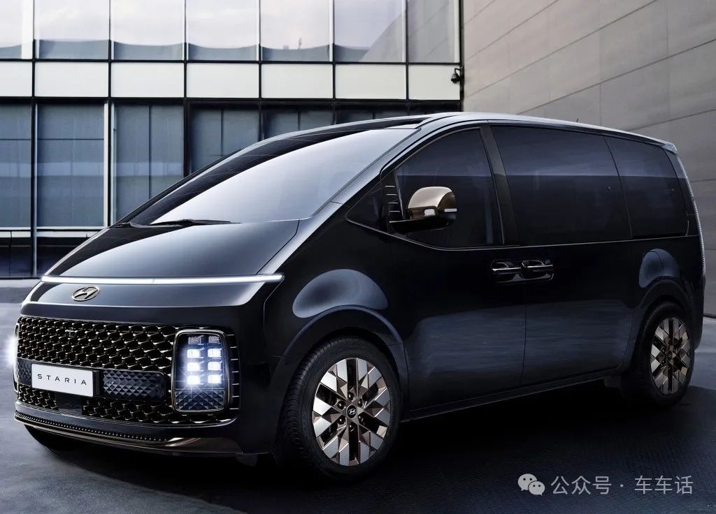 New Modern Electric MPV Unveiled: A Futuristic Design Featuring Sliding Doors and Flexible Seating Arrangements for 7, 8, or 9 Passengers