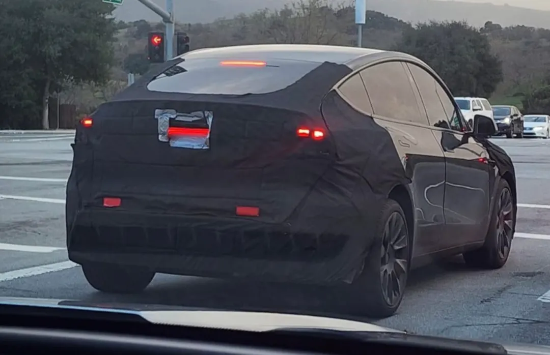 Tesla Model Y Red