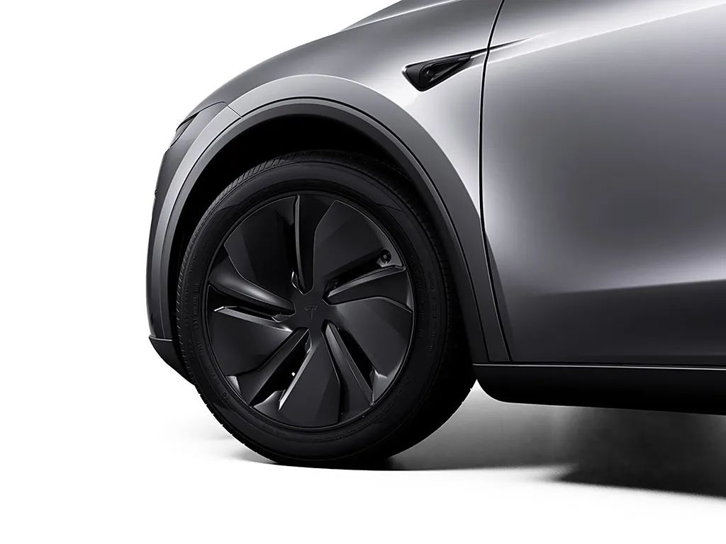 Model Y Image 6