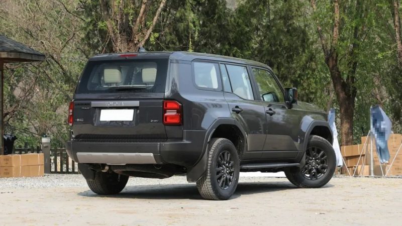 Toyota Canât Hold On Anymore: Prado Price Cut by 45,000, Measuring 4915mm, Equipped with 2.4T Hybrid + 8AT