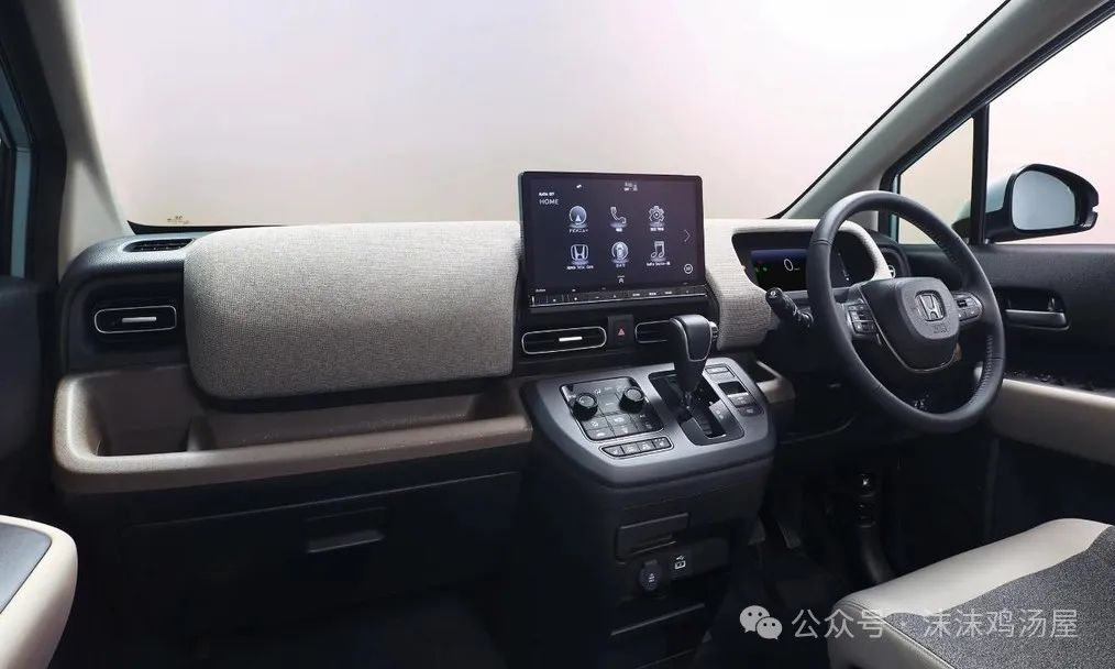 Honda’s New MPV Priced at 115,000 Yuan! Seats Fold Down into a Double Bed – The Perfect Camping Choice