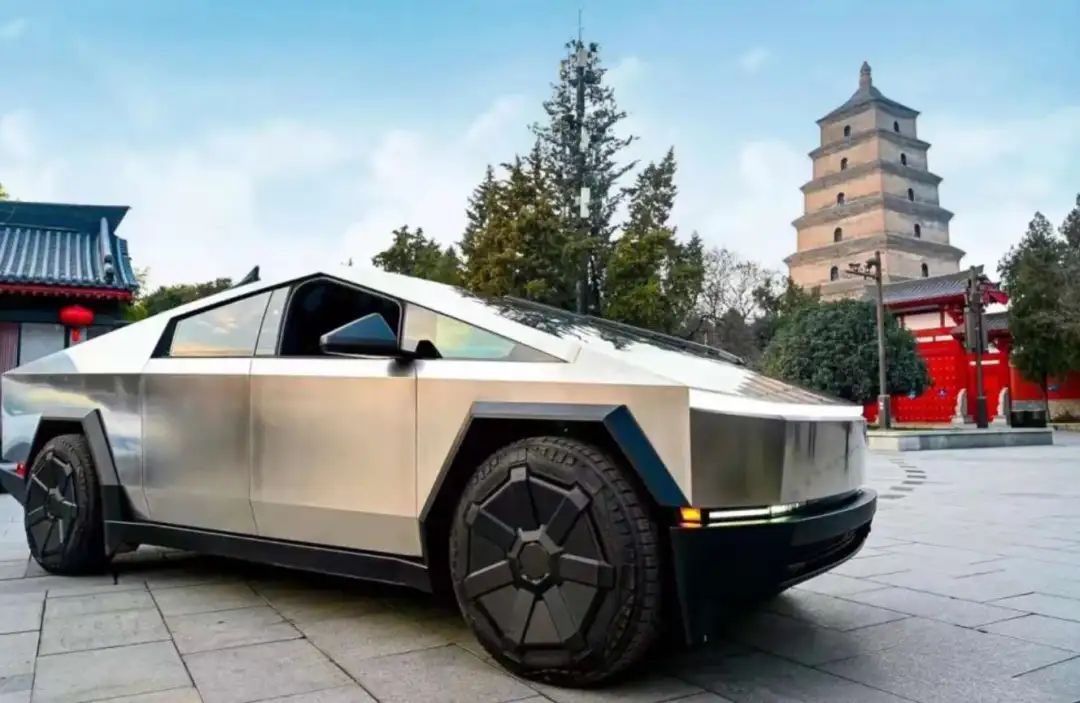 The All-New 2025 Tesla Cybertruck Shocking the World!