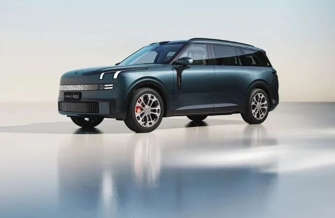 Key Competitors in the Full-Size SUV Market: Lynk & Co 900 vs. Denza N9