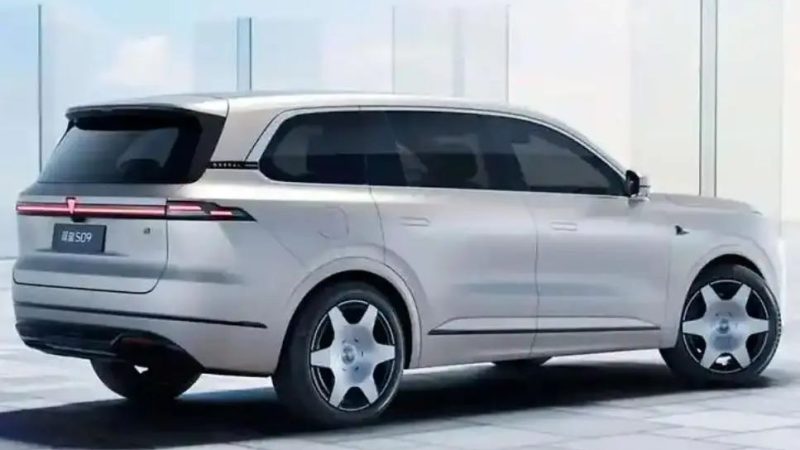 Upcoming Large Domestic SUVs in 2025: Which Model Will Shine the Brightest?