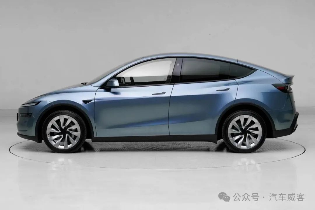 The 2025 Tesla Model Y: A New Benchmark for Electric Vehicles?