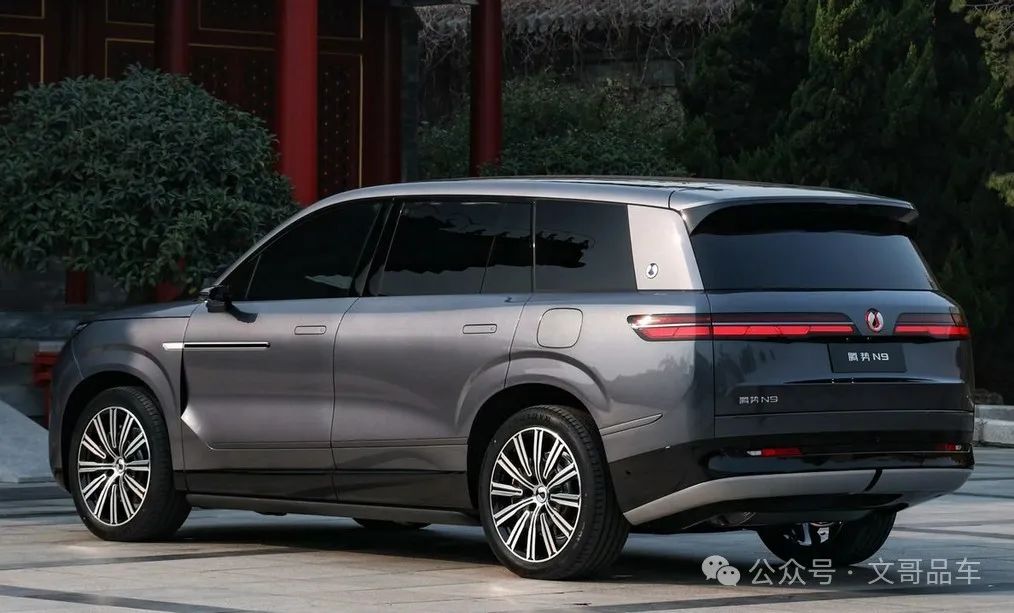 Geely Galaxy’s All-New SUV: Three Rows, Six Seats, Over 5 Meters Long, EM-P Equipped, Starting Price of 300,000 RMB