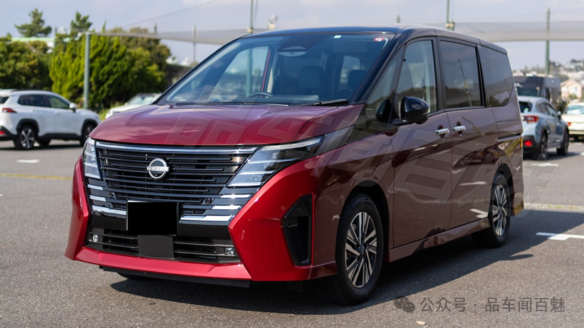 Interior Space of Nissan Serena