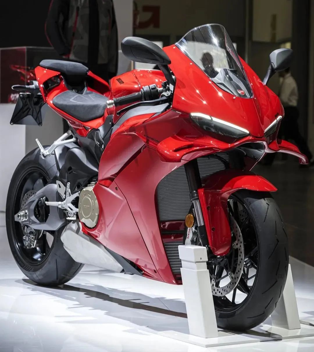 2025 Peaks of Performance! 10 Motorcycles with Over 100 Horsepower, Power Beyond Imagination