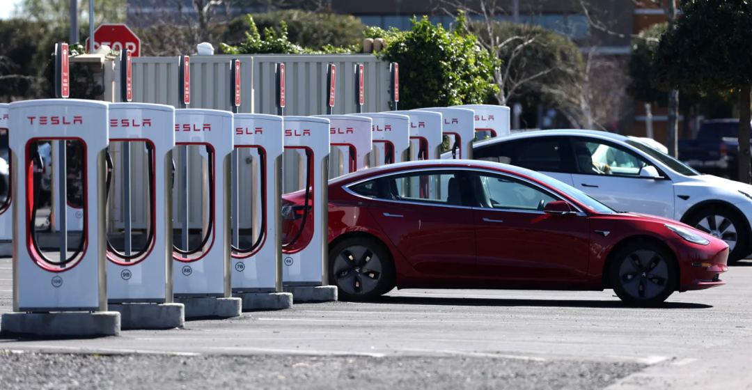 The Story Behind Tesla’s Charging Port Location: Influenced by Musk’s Garage Layout