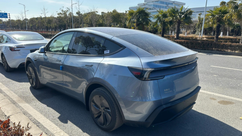 Tesla’s Refreshed Model Y Hits the Market Early: Boasting a 70-degree Battery for Over 700 km Range, Outpacing Domestic Rivals!