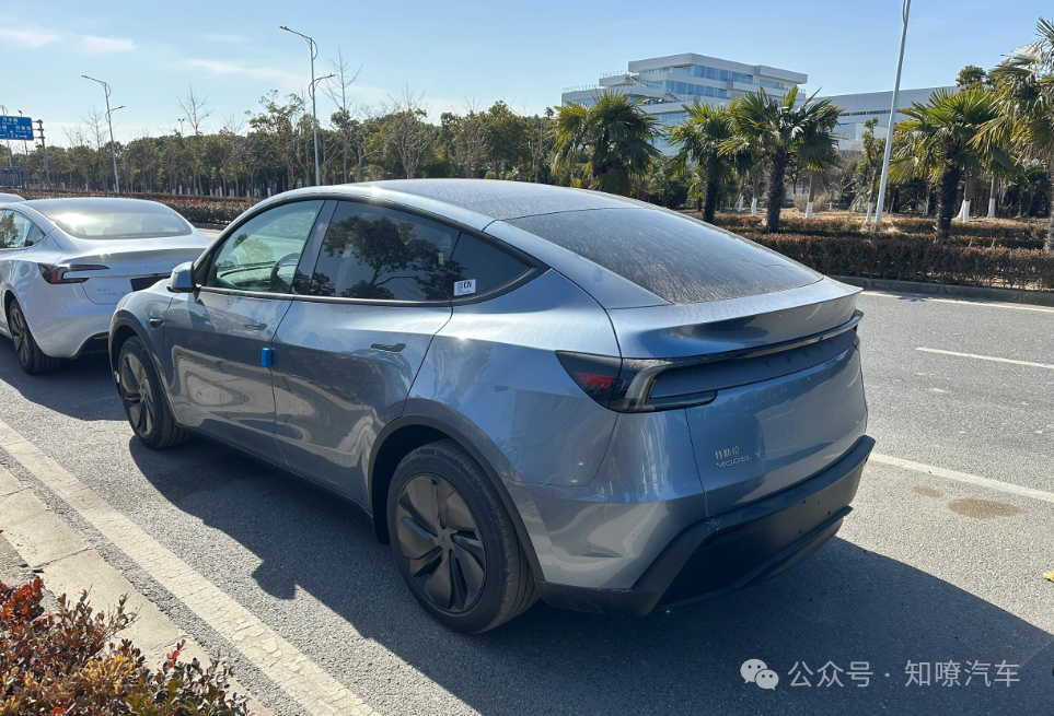 Tesla’s Refreshed Model Y Hits the Market Early: Boasting a 70-degree Battery for Over 700 km Range, Outpacing Domestic Rivals!