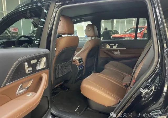 2025 Mercedes-Benz GLS450: A Premium Seven-Seat Luxury SUV