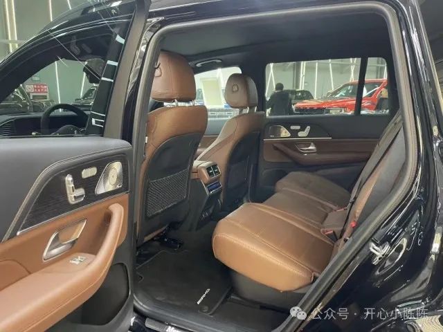 2025 Mercedes-Benz GLS450: A Premium Seven-Seat Luxury SUV