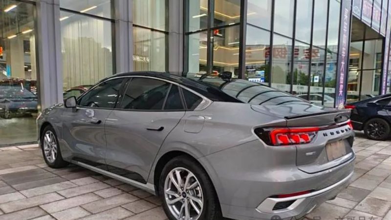 Ford Shows Genuine Commitment! The Price Drop of the Mondeo Reaches 45,000 RMB: Is There Any Drawback Apart from Resale Value?