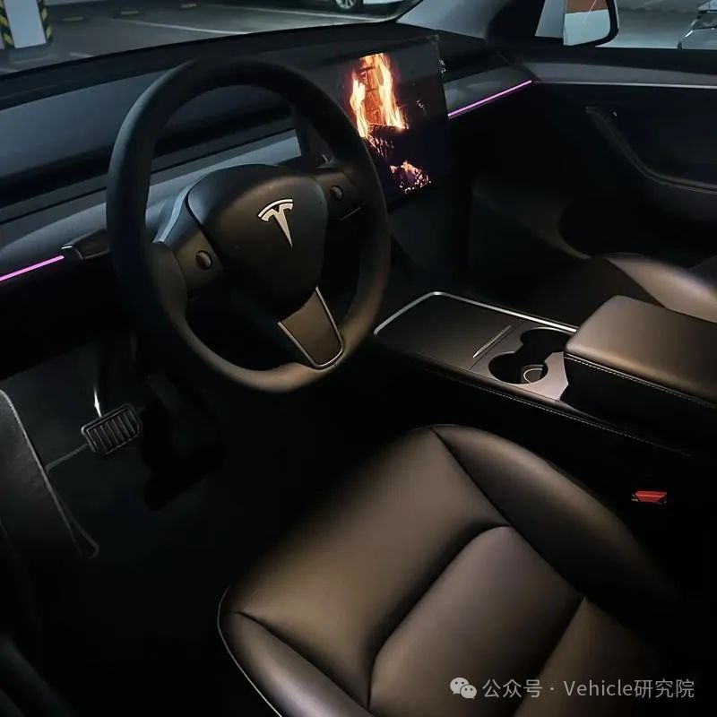 Tesla Model Y Redesigned: The Surprising Reason for Removing the Gear Shift Lever!