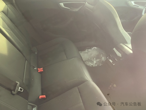 Inside Spy Shots of FAW Audi A5L Unveiled: Featuring a Tri-Screen Setup and Huawei Intelligent Driving