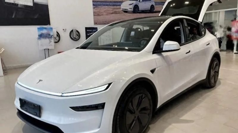 Here it comes! Tesla’s New Model Y Arrives in Stores, Clear Upgrades, and Orders Surpass 100,000 Units in 10 Days