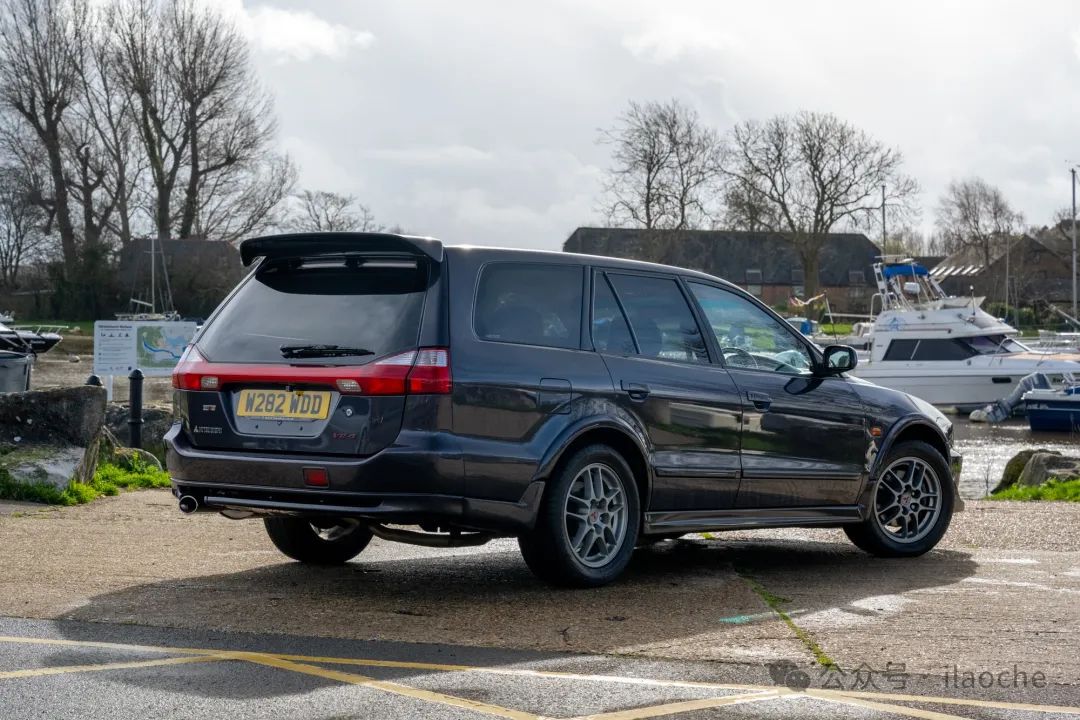 Mitsubishi Legnum: The Versatile Wagon that Blends Leisure with Performance