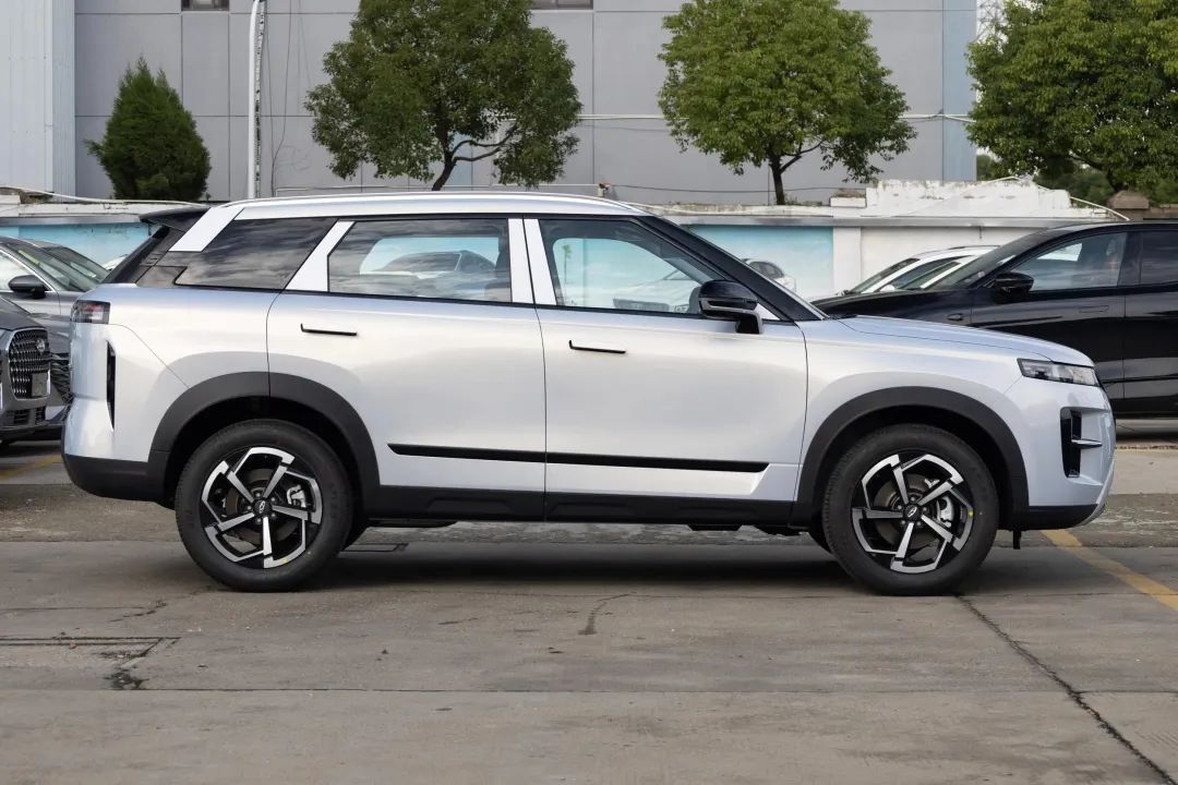 Chery SUV Image 4