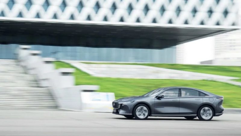 MAZDA EZ-6 Flips the Table, B-Class Sedans Enter 90,000 Yuan Era